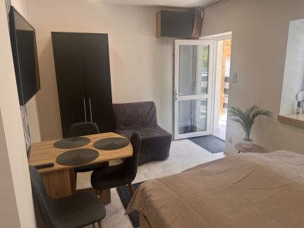 Bujdosó House Apartmanház10