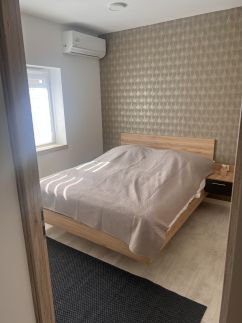 Bujdosó House Apartmanház31