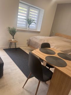 Bujdosó House Apartmanház8