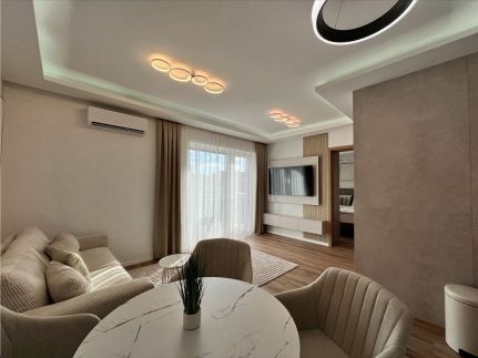 Lily Lux Apartment2