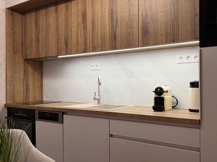Lily Lux Apartment8