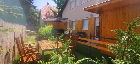 Rigófészek Apartmanház26