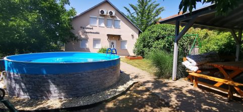 Rigófészek Apartmanház14