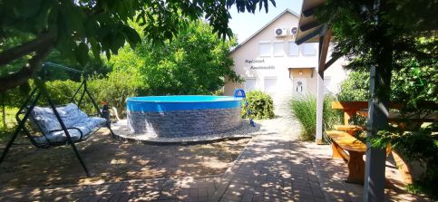 Rigófészek Apartmanház18