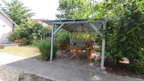 Rigófészek Apartmanház41