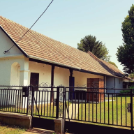 HÀRS meg az alja Apartman