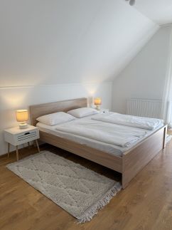 Fehér Orchidea Apartman