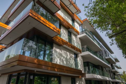 BJ81 Suite Hotel – Siófok