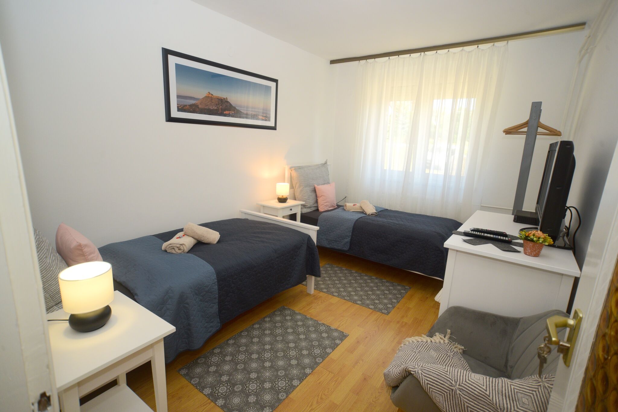 Vadrózsa Apartman – Sümeg fotó 12