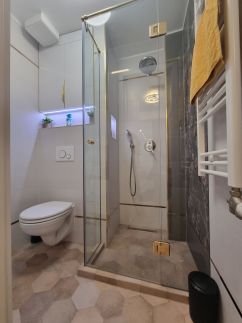 Exclusive Home Apartman - Akárcsak Otthon1