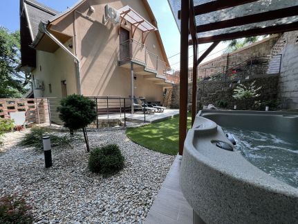 VIP Home Vendégház23