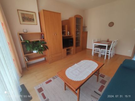 Éva Apartman8