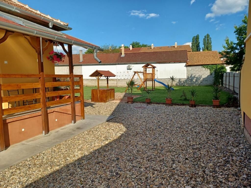 Junior Apartman Gyula – Gyula fotó 1