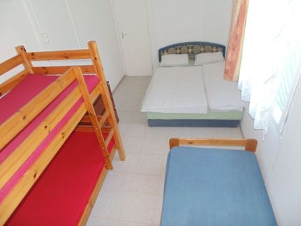 Siófok 3 Szobás Faház Nyaraló10