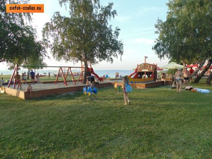 Siófok 3 Szobás Faház Nyaraló3