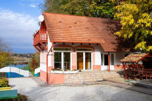 Tündérvölgy Vendégház13