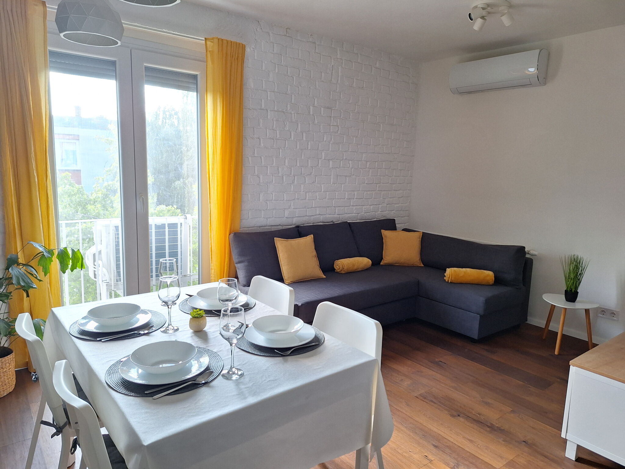 Tornyos Apartman – Pécs