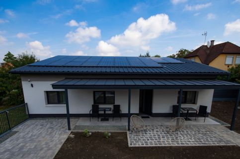 Családi Kikötő Apartmanház61
