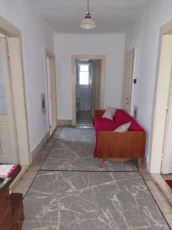 Tanító úr háza10