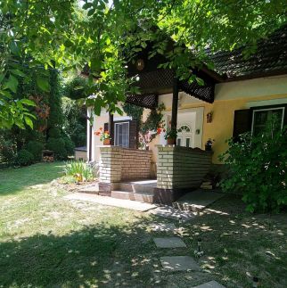 Bíbor Erdei Vendegház