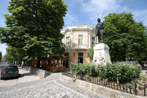 Kisfaludy Panzió1