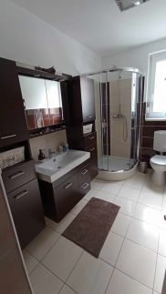 Klau & Bali Apartmanház24