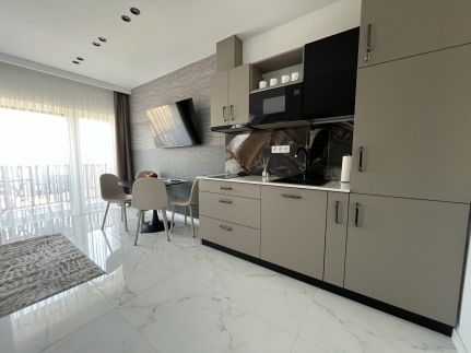 Astra Lux Apartments10