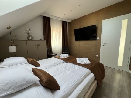 Astra Lux Apartments12