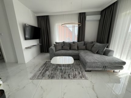 Astra Lux Apartments17