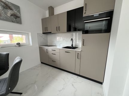 Astra Lux Apartments23