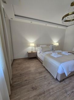 Rebany Apartman 320