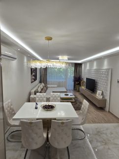 Rebany Apartman 335