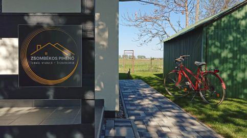 Zsombékos Pihenő18