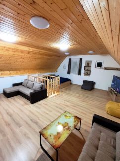 Forest Cottage 202418