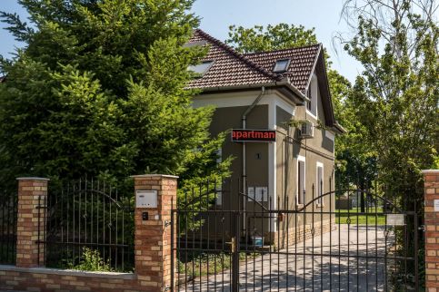 Nosztalgia Apartman és6
