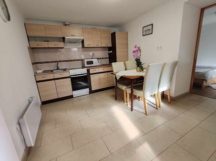 Veranda Apartmanház4