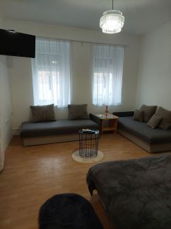 Ánizs Apartmanház1