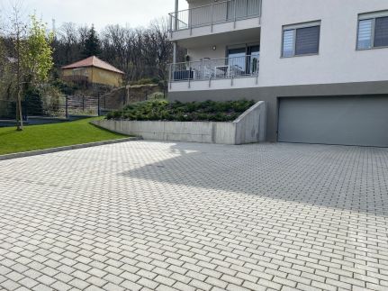Edison Villa 20411