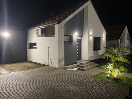 Waikiki Apartman House with Jacuzzi7