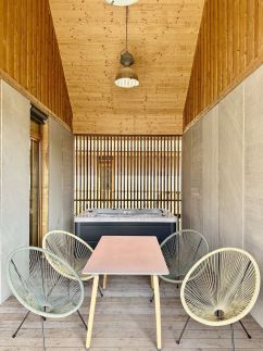 Kalóz Apartmanház4