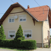 Gitta Apartman