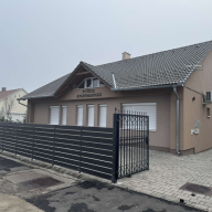 Potecz Apartmanház