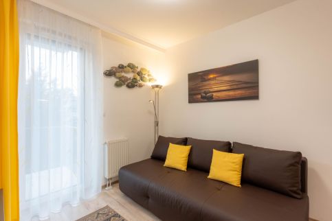 Corner Apartment at Sunset3