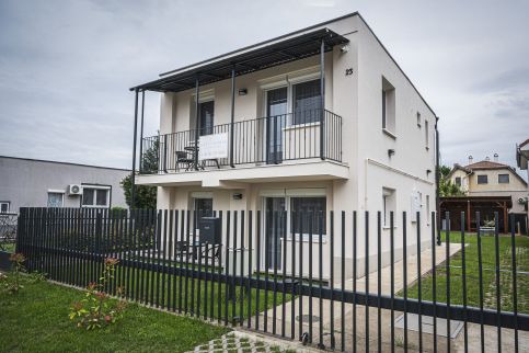 Két Zsiráf Vendégház7