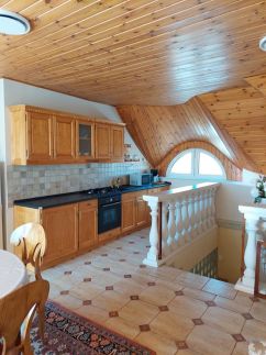 Gombos Apartman 17