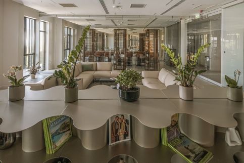 Hotel75