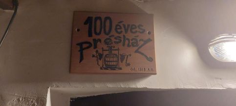 100 Éves Présház49