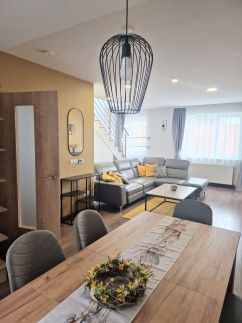 ONE Luxury Grand Suite7