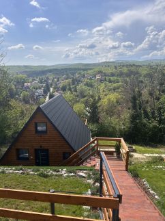 Napfény Liget Faház