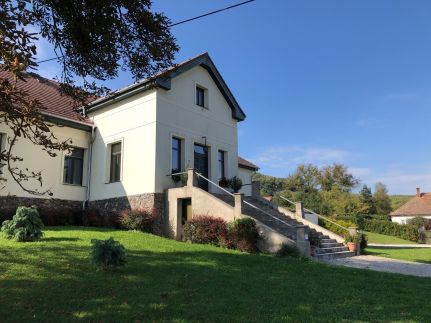 Fáy Kúria Villa